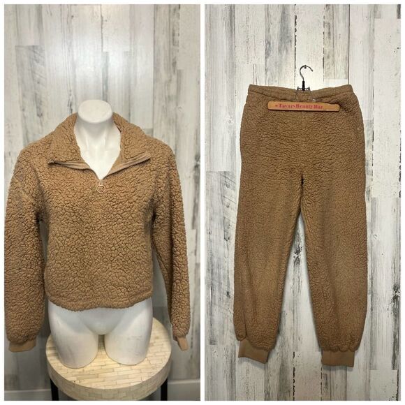 Two piece jogging set - Picture 1 of 12
